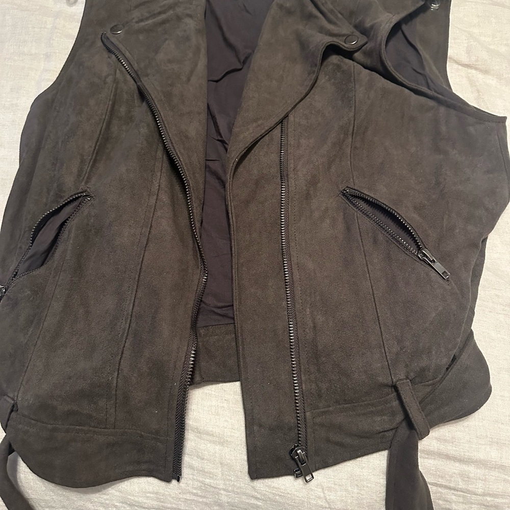 ASTR the label suede vest